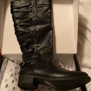 Black Corset Brook Boot